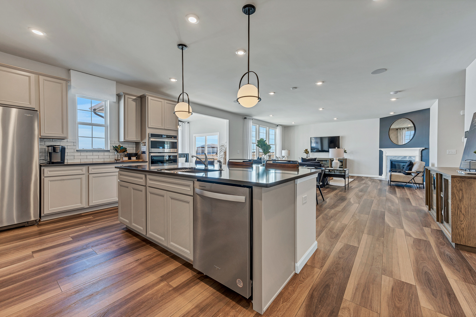 23448 W Lansdowne Road