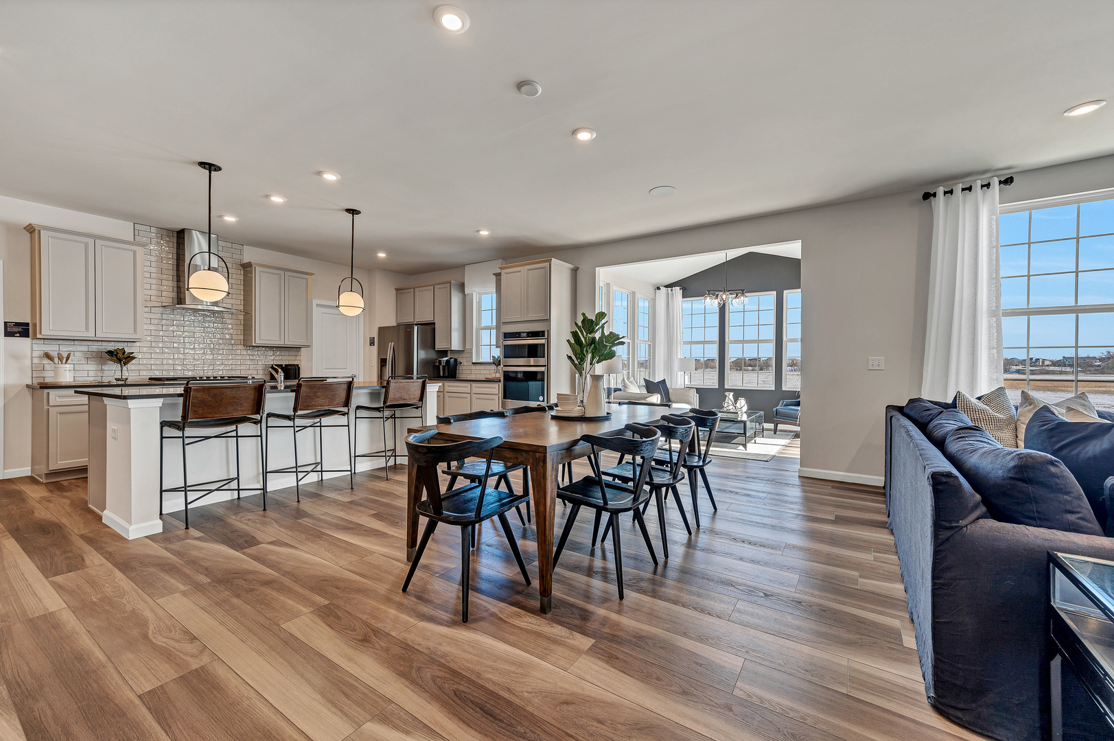 23448 W Lansdowne Road