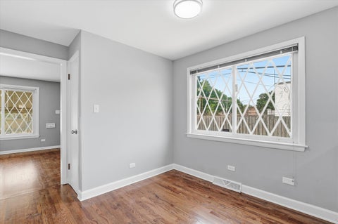 Tiny photo for 5515 S Oakley Avenue, Chicago, IL 60636 (MLS # 12704416)