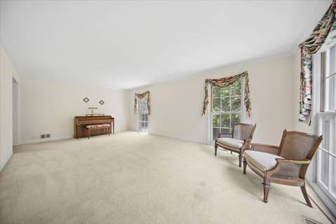 Tiny photo for 132 Wagon Wheel Lane, Barrington, IL 60010 (MLS # 12710269)
