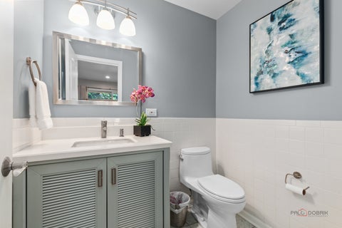 Tiny photo for 720 S Butterfield Road, Libertyville, IL 60048 (MLS # 12717588)