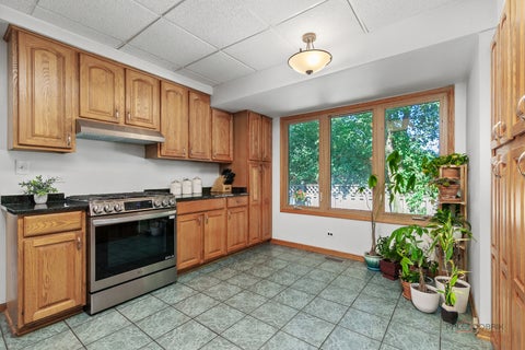 Tiny photo for 720 S Butterfield Road, Libertyville, IL 60048 (MLS # 12717588)