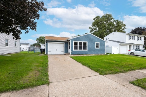 Tiny photo for 4737 19th Avenue, Moline, IL 61265 (MLS # 12768891)