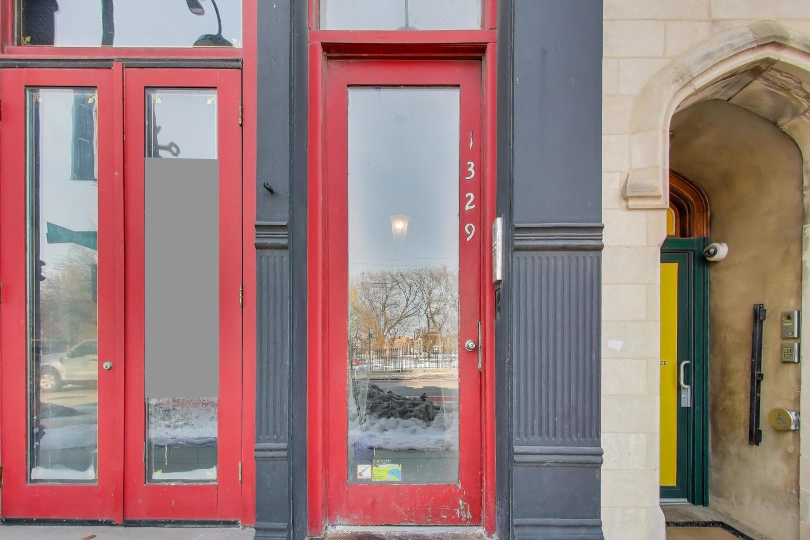 1329 W CHICAGO Avenue 3