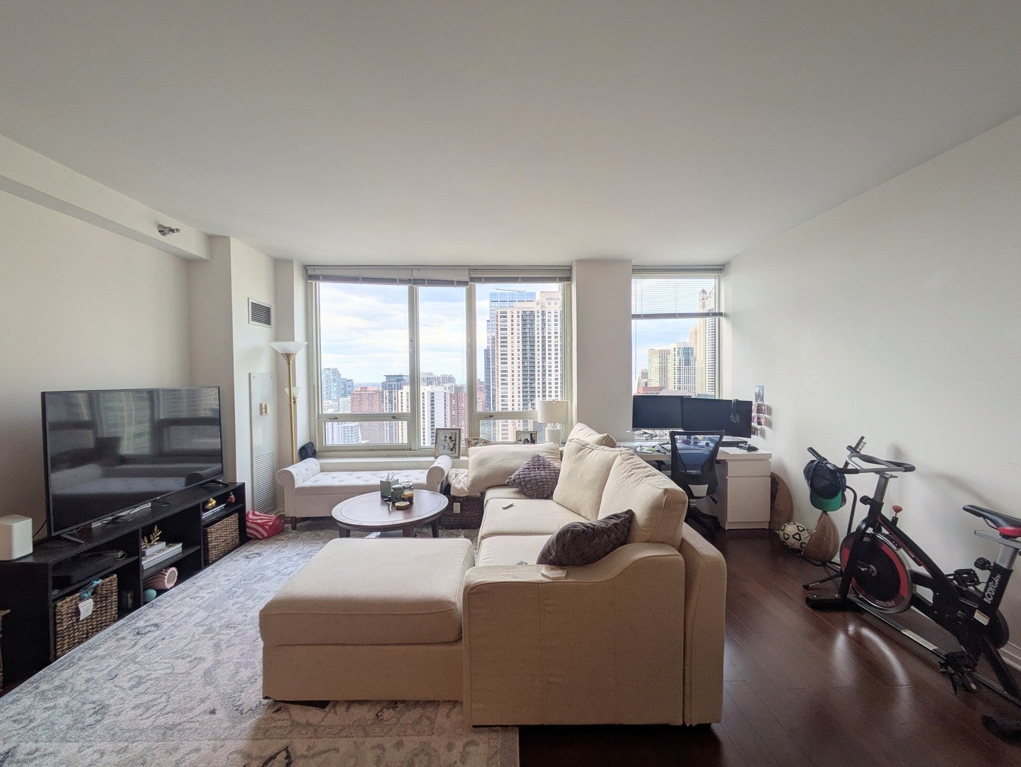 33 W Ontario Street 35F