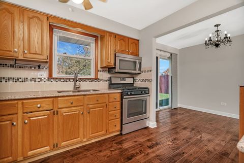 Tiny photo for 8142 W 90th Street, Hickory Hills, IL 60457 (MLS # 12510352)