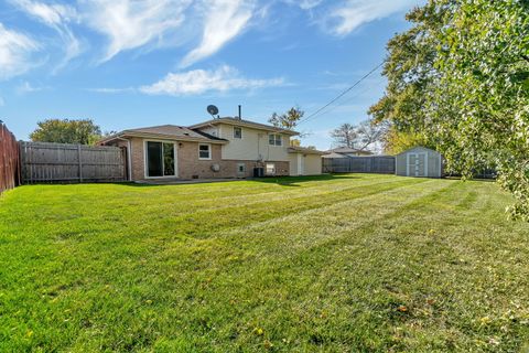 Tiny photo for 8142 W 90th Street, Hickory Hills, IL 60457 (MLS # 12510352)