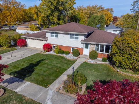 8142 W 90th Street Hickory Hills IL 60457