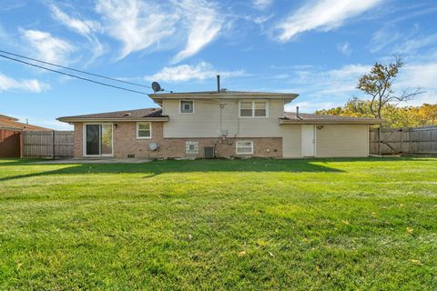 Tiny photo for 8142 W 90th Street, Hickory Hills, IL 60457 (MLS # 12510352)