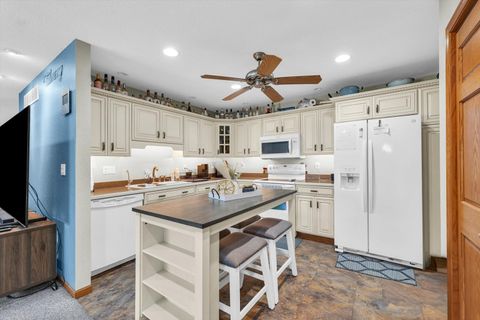 Tiny photo for 1125 Park Drive, Paxton, IL 60957 (MLS # 12406189)