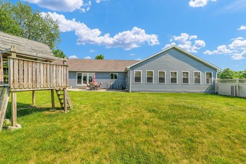 Tiny photo for 1125 Park Drive, Paxton, IL 60957 (MLS # 12406189)