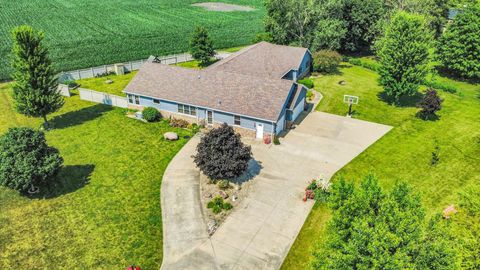 Tiny photo for 1125 Park Drive, Paxton, IL 60957 (MLS # 12406189)