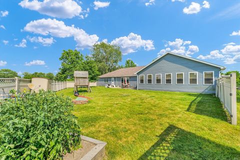 Tiny photo for 1125 Park Drive, Paxton, IL 60957 (MLS # 12406189)