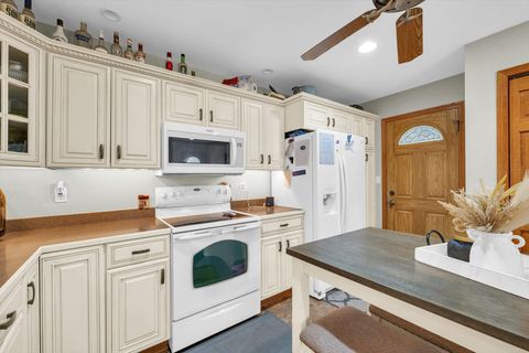 Tiny photo for 1125 Park Drive, Paxton, IL 60957 (MLS # 12406189)