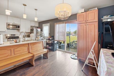 Tiny photo for 1150 N Boxwood Drive #A, Mount Prospect, IL 60056 (MLS # 12723676)