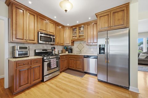 Tiny photo for 2232 Hawthorne Avenue, Westchester, IL 60154 (MLS # 12681723)