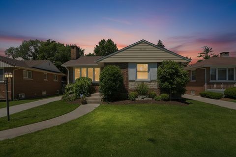 Tiny photo for 2232 Hawthorne Avenue, Westchester, IL 60154 (MLS # 12681723)