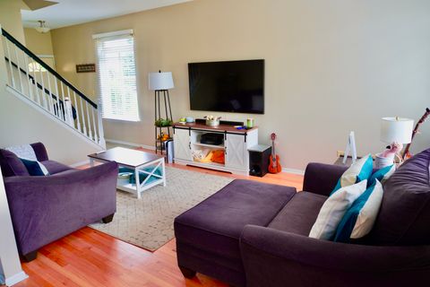 Tiny photo for 18161 Mager Drive, Tinley Park, IL 60487 (MLS # 12563716)