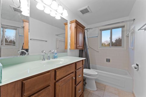 Tiny photo for 195 Duxbury Court #D, Bloomingdale, IL 60108 (MLS # 12523690)