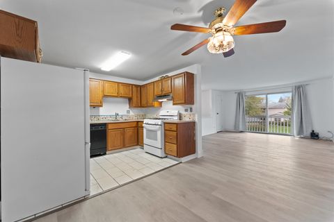 Tiny photo for 195 Duxbury Court #D, Bloomingdale, IL 60108 (MLS # 12523690)