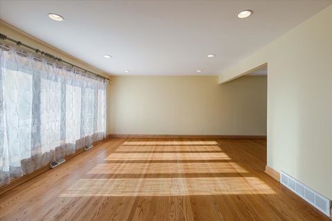 Tiny photo for 7910 CHURCHILL Street, Morton Grove, IL 60053 (MLS # 12533591)