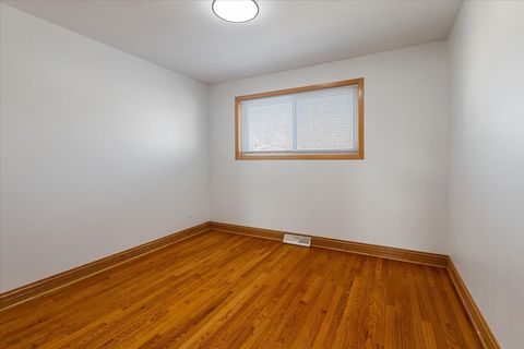 Tiny photo for 7910 CHURCHILL Street, Morton Grove, IL 60053 (MLS # 12533591)