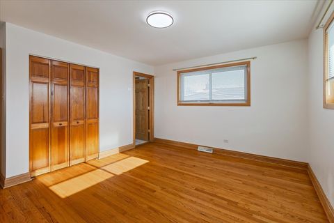 Tiny photo for 7910 CHURCHILL Street, Morton Grove, IL 60053 (MLS # 12533591)