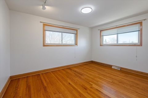 Tiny photo for 7910 CHURCHILL Street, Morton Grove, IL 60053 (MLS # 12533591)