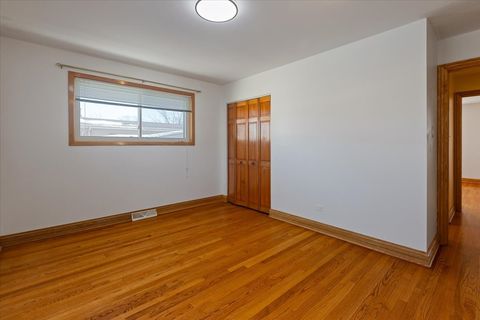 Tiny photo for 7910 CHURCHILL Street, Morton Grove, IL 60053 (MLS # 12533591)