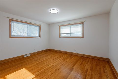 Tiny photo for 7910 CHURCHILL Street, Morton Grove, IL 60053 (MLS # 12533591)