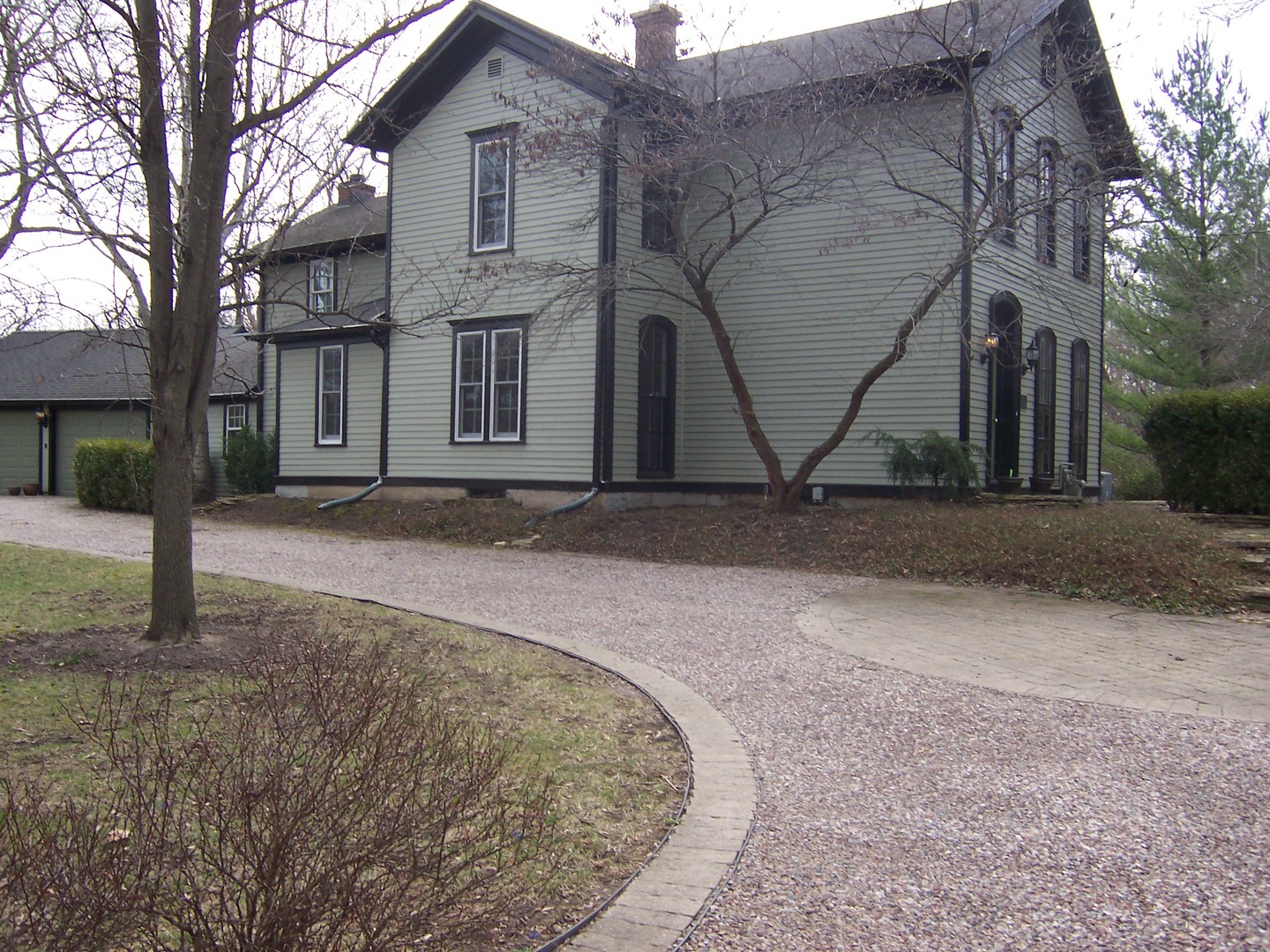 1301 South Batavia Avenue