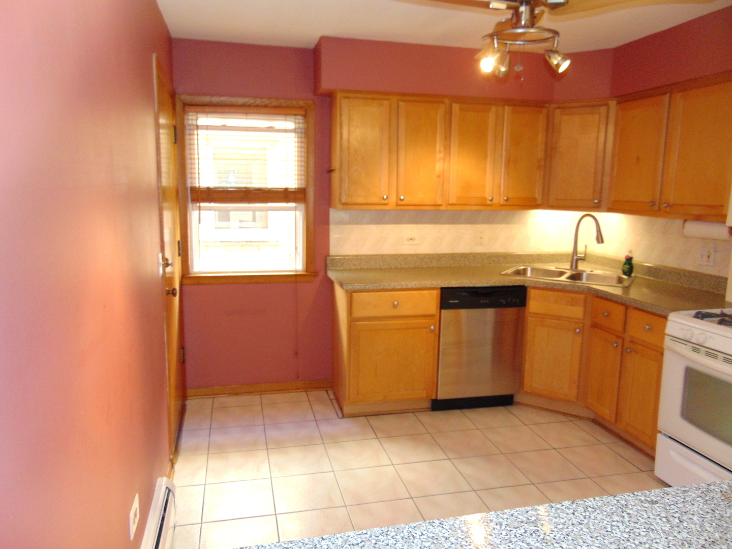 3804 N Harlem Avenue 4