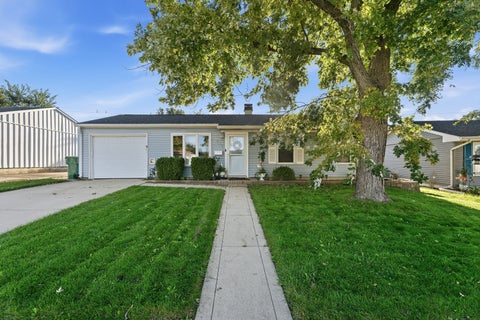 Photo of 428 KENYON Avenue, Romeoville, IL 60446 (MLS # 12760696)
