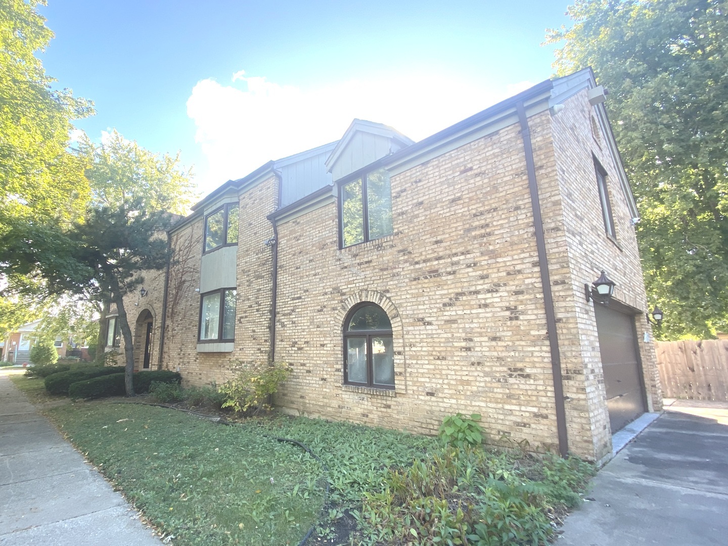 4956 S Campbell Avenue