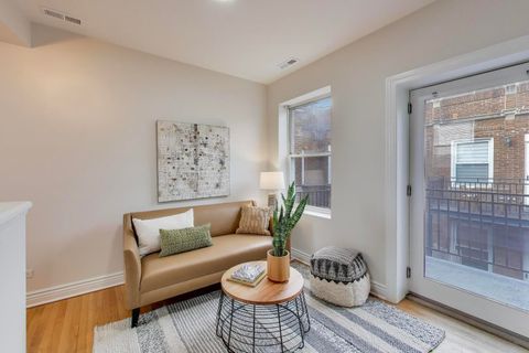 Tiny photo for 1443 W VICTORIA Street #3E, Chicago, IL 60660 (MLS # 12537825)