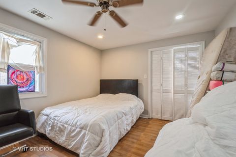 Tiny photo for 2614 W Morse Avenue, Chicago, IL 60645 (MLS # 12357182)