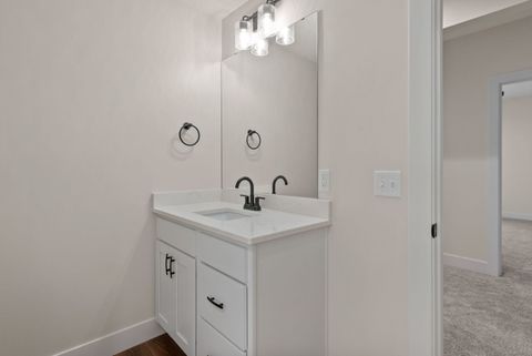 Tiny photo for 604 15TH Street N, Le Claire, IA 52753 (MLS # 12569988)