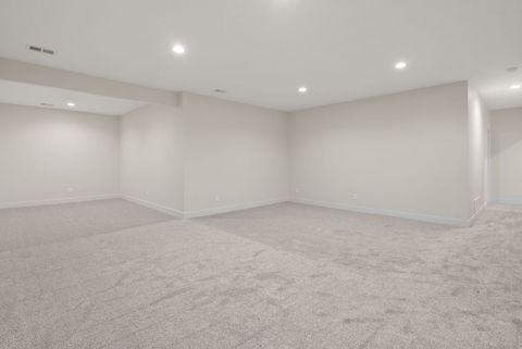 Tiny photo for 604 15TH Street N, Le Claire, IA 52753 (MLS # 12569988)