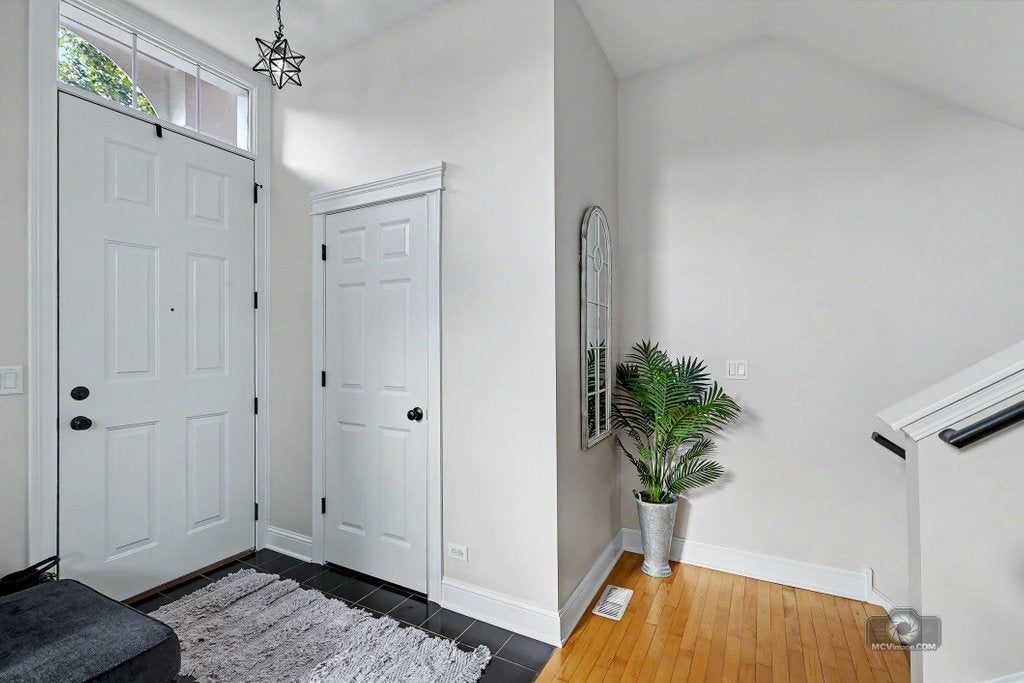 1116 Longwood Drive