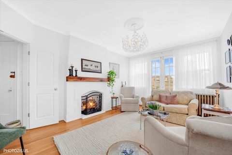 Tiny photo for 845 Pleasant Street #2E, Oak Park, IL 60302 (MLS # 12526853)