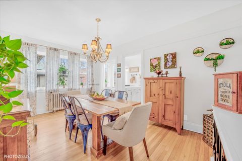 Tiny photo for 845 Pleasant Street #2E, Oak Park, IL 60302 (MLS # 12526853)