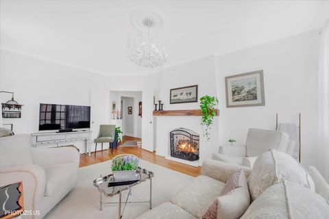 Tiny photo for 845 Pleasant Street #2E, Oak Park, IL 60302 (MLS # 12526853)