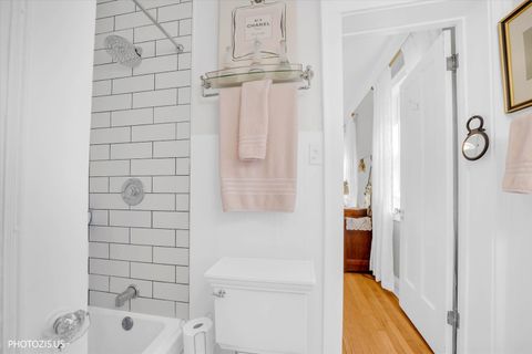 Tiny photo for 845 Pleasant Street #2E, Oak Park, IL 60302 (MLS # 12526853)