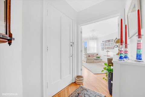 Tiny photo for 845 Pleasant Street #2E, Oak Park, IL 60302 (MLS # 12526853)