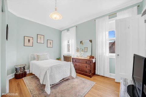 Tiny photo for 845 Pleasant Street #2E, Oak Park, IL 60302 (MLS # 12526853)