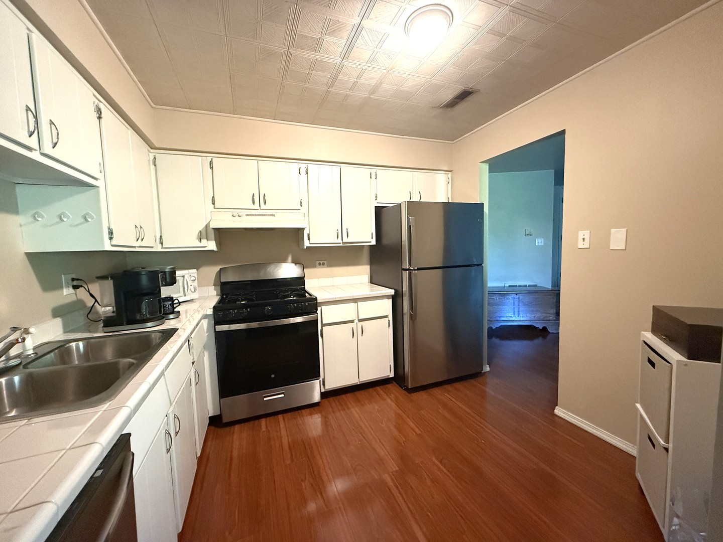 1705 Lakecliffe Drive C