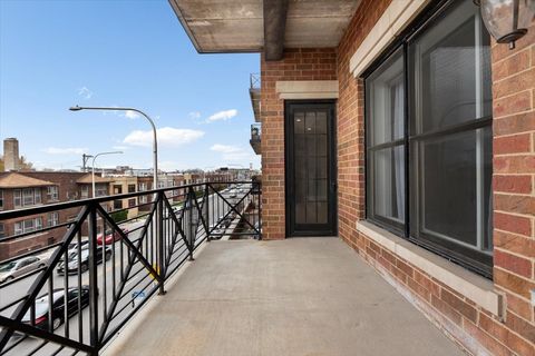 Tiny photo for 2811 N Bell Avenue #202, Chicago, IL 60618 (MLS # 12525065)