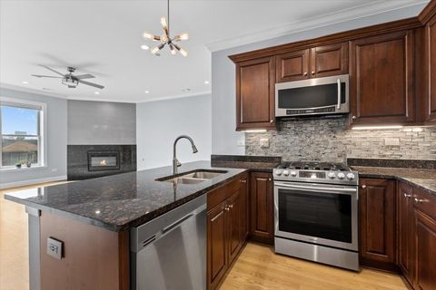 Tiny photo for 2811 N Bell Avenue #202, Chicago, IL 60618 (MLS # 12525065)