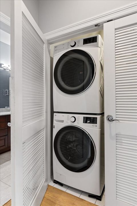 Tiny photo for 2811 N Bell Avenue #202, Chicago, IL 60618 (MLS # 12525065)