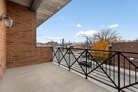Tiny photo for 2811 N Bell Avenue #202, Chicago, IL 60618 (MLS # 12525065)